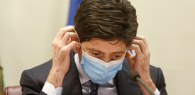 "Lavoriamo per evitare nuovi lockdown" dice il ministro Speranza