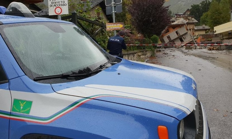 soccorsi francesi ignorano italiani intrappolati maltempo
