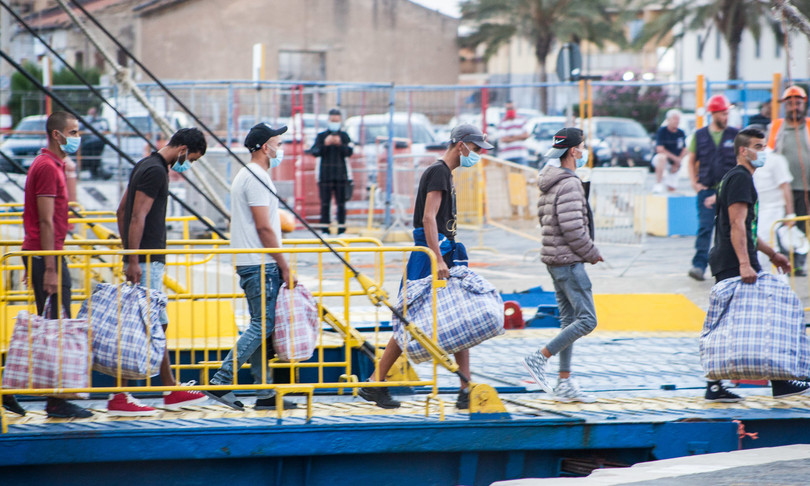 cala numero migranti dati caritas