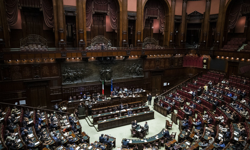 focolaio covid camera deputati rinviata legge omofobia