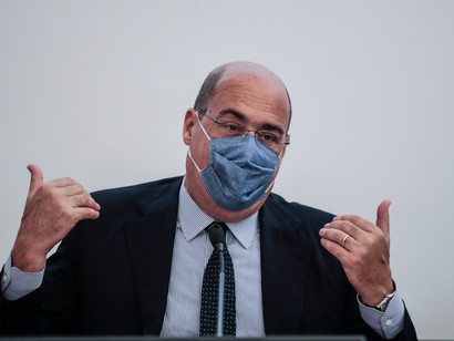 Zingaretti a Conte: "Un tema come il Mes non si affronta con una battuta in conferenza stampa"