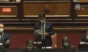 Conte chiede agli italiani sacrifici per evitare chiusure generalizzate 