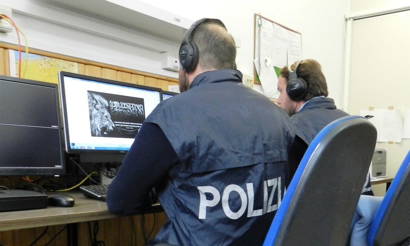 Sfruttamento sessuale minori rete pedofili