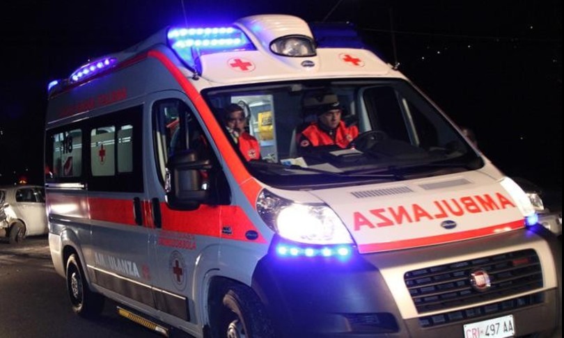 Genova, auto travolge gruppo giovani grave ragazza incinta pirata fermato
