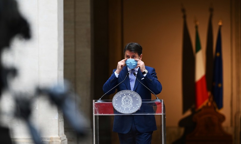 pressing conte attesa decreto ristori covid