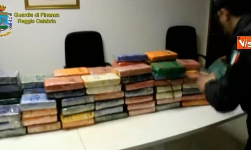 Droga cocaina pura 186 mln sequestro porto Gioia Tauro