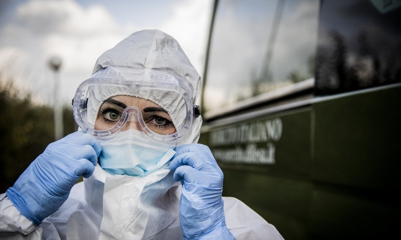 curva epidemica covid decelera bisogna farla flettere