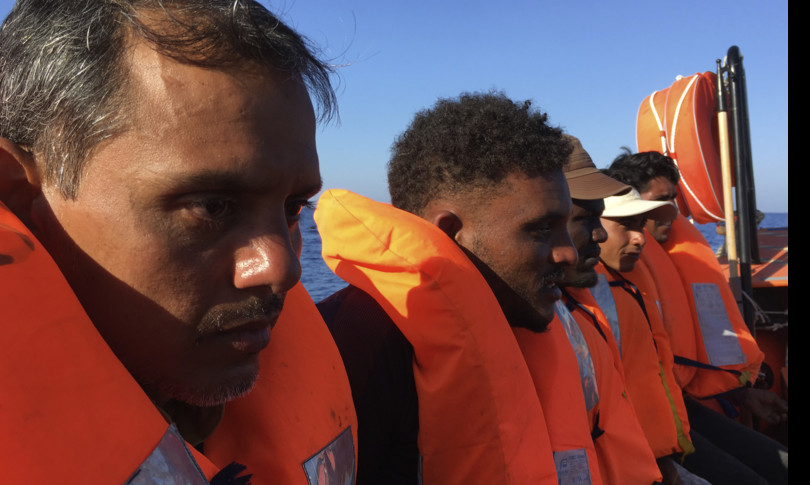 migranti salvataggio lampedusa