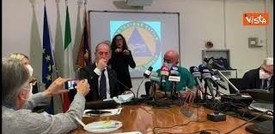 Covid, Zaia presenta ed esegue in diretta test fai-da-te