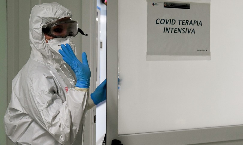 Medico Policlinico Milano gestito da solo 44 pazienti