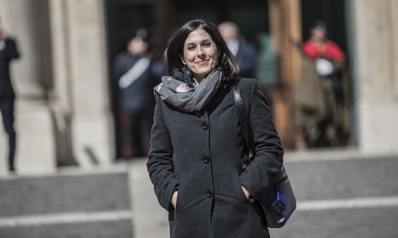 aggressione deputata m5s nuoro no archiviazione