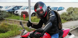 Tornare a guidare la moto con la spalla ricostruita in 3D