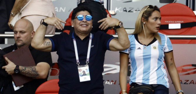 Un Campione Cento Canzoni I Brani Dedicati A Maradona