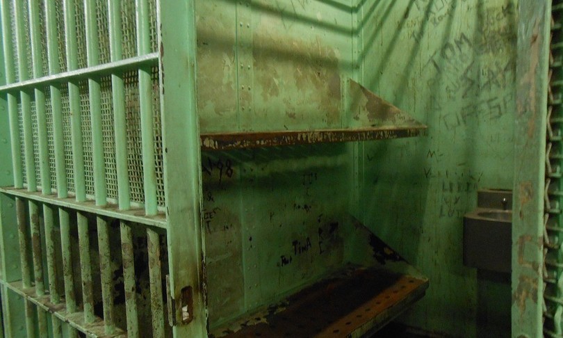 Carceri San Gimignano torture agenti processo