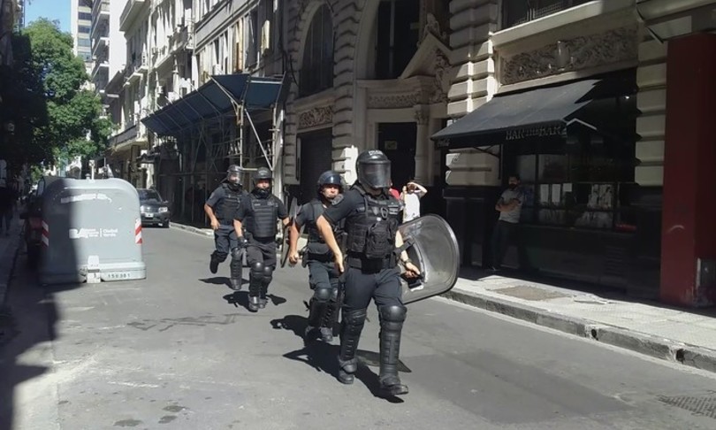 maradona funerale folla buenos aires