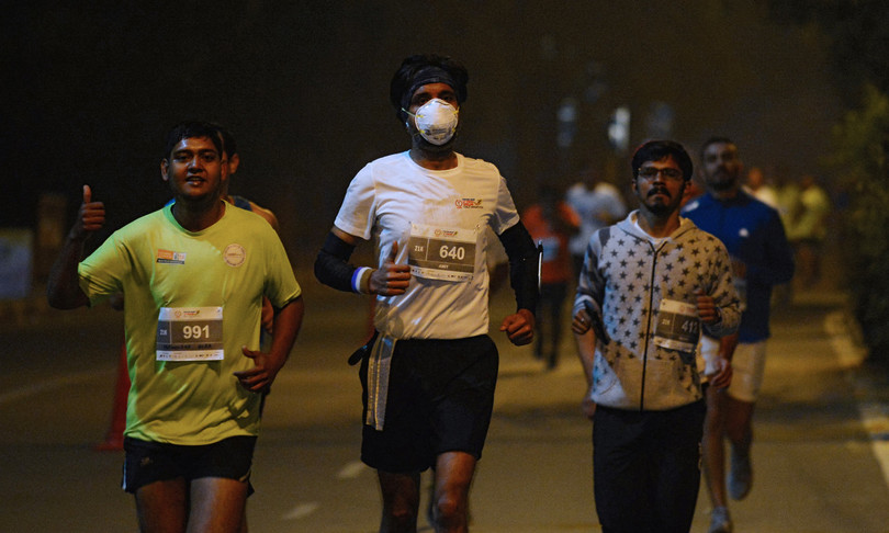 new delhi mezza maratona suicidio