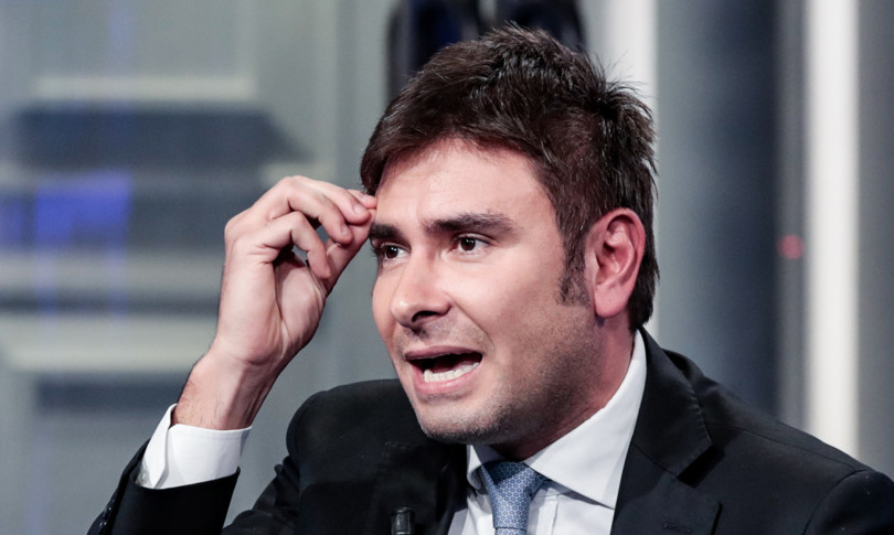 di battista conte folle minacciare crisi