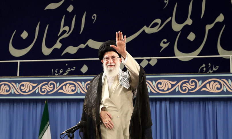 Iran Khamenei account Twitter italiano