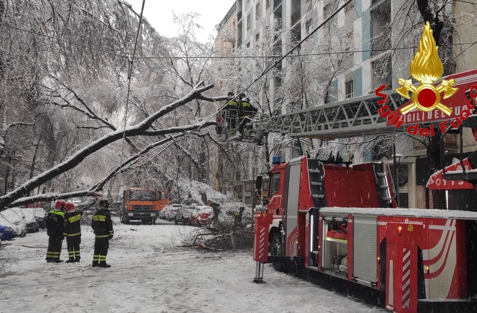 Maltempo, Milano sotto la neve