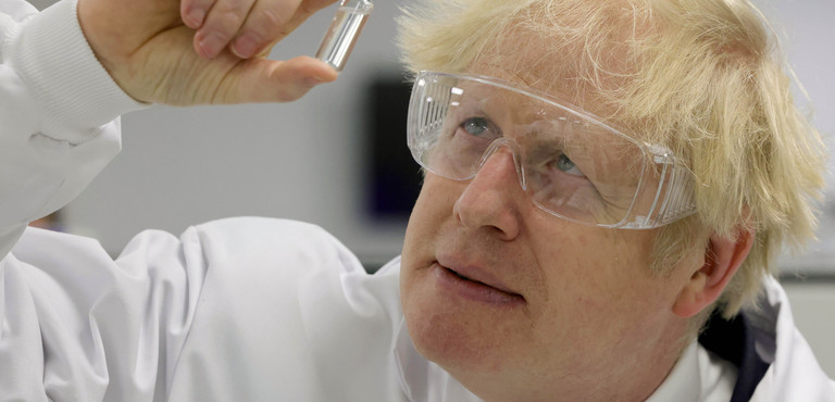 La Gran Bretagna ha dato il via libera al vaccino AstraZeneca