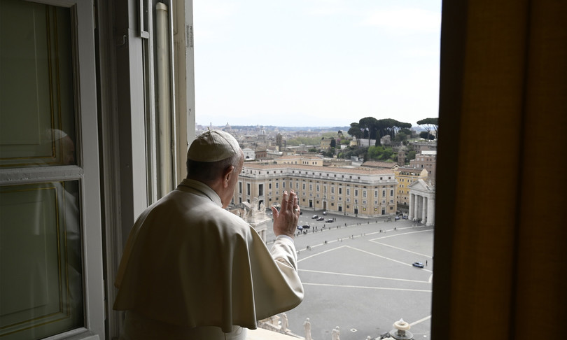 papa francesco 2020 covid scandali riforme