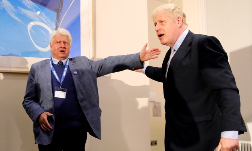 brexit padre boris johnson chiede cittadinanza francse