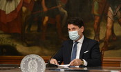 Conte: "Il 2021 anno del rilancio, riprendiamoci le nostre vite"