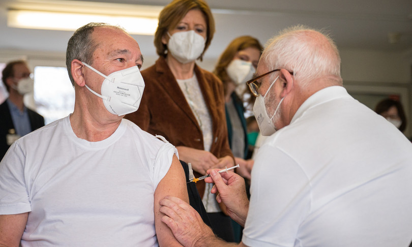 vaccinazioni italia ferma germania corre fondazione einaudi