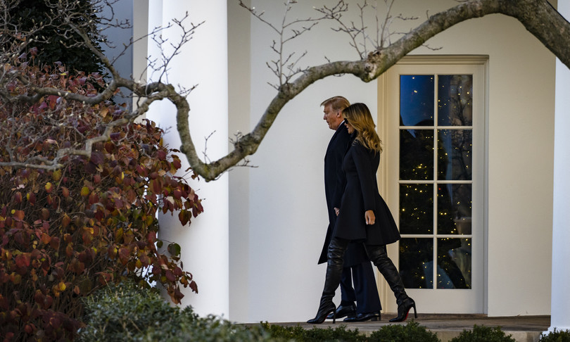 futuro trump palm beach protesta vicini