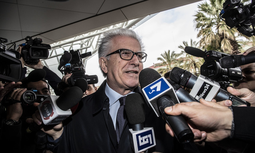 Governo: Zanda, premier non puo' sottrarsi a un chiarimento