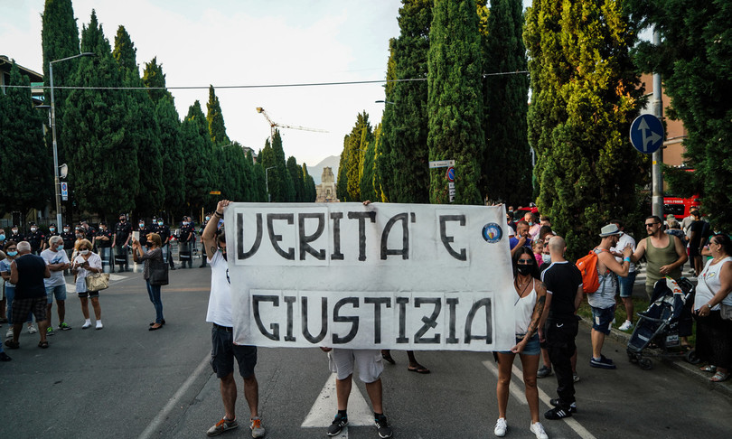 unite amore gruppo vedove covid facebook