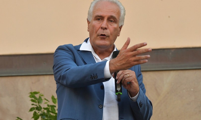 Giani trasporti Covid Toscana governo scuola