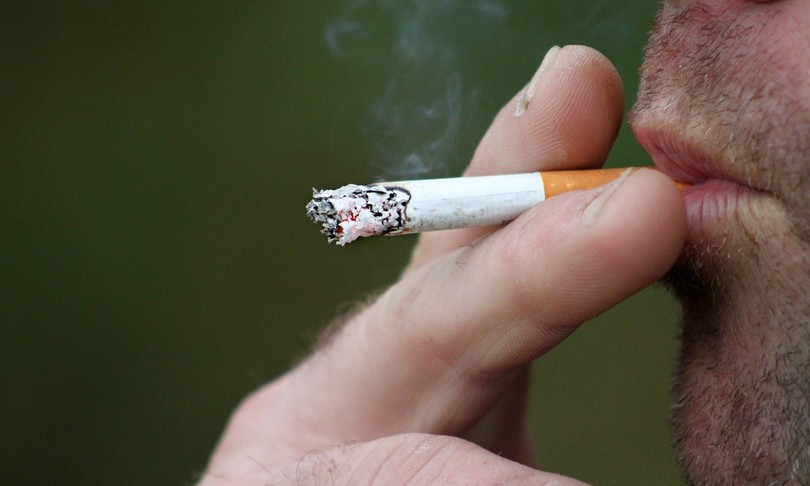 covid fumo aumenta rischio infezioni