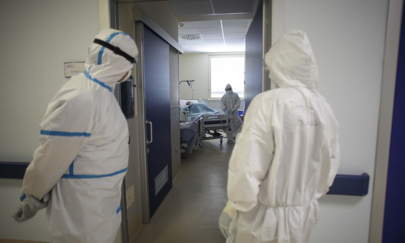 covid 17.533 casi e 620 morti in italia