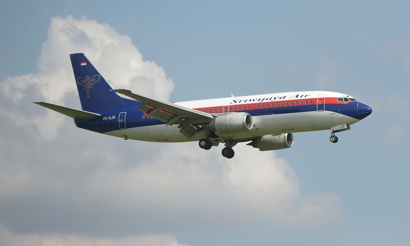 aereo cade in mare in Indonesia 62 persone a bordo nessun superstite