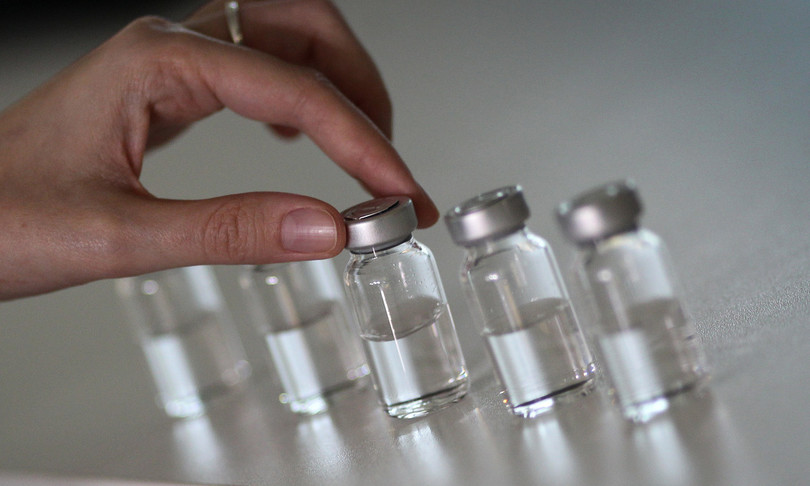 dosi fraudolente vaccini realizzate con i residui mercato nero