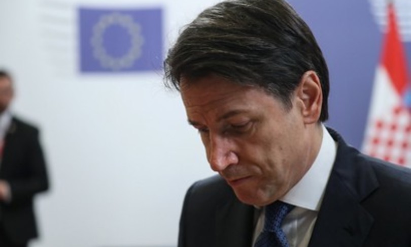 fiducia conte filo lana scontro costruttori