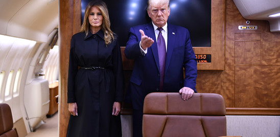 Trump vola in Florida mentre Biden giura a Washington