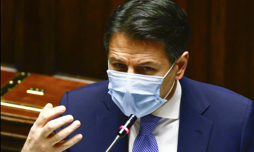 conte chiude renzi apre ter fiducia senato