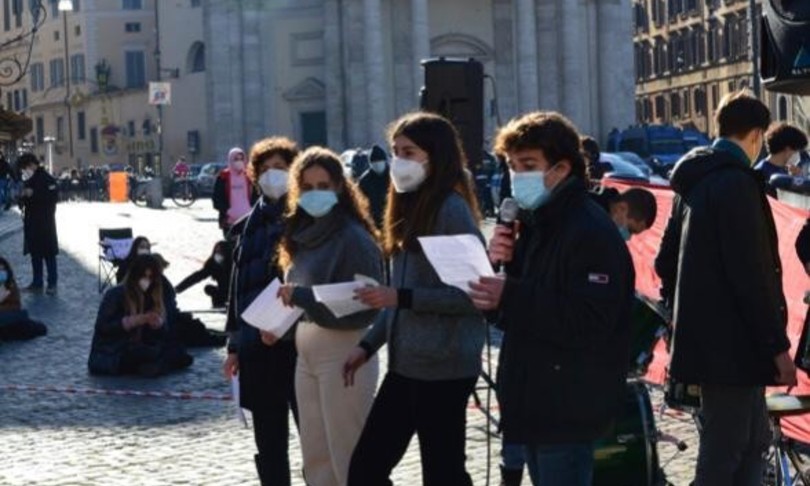 liceali Righi Roma stop cambi rotta destabilizzanti