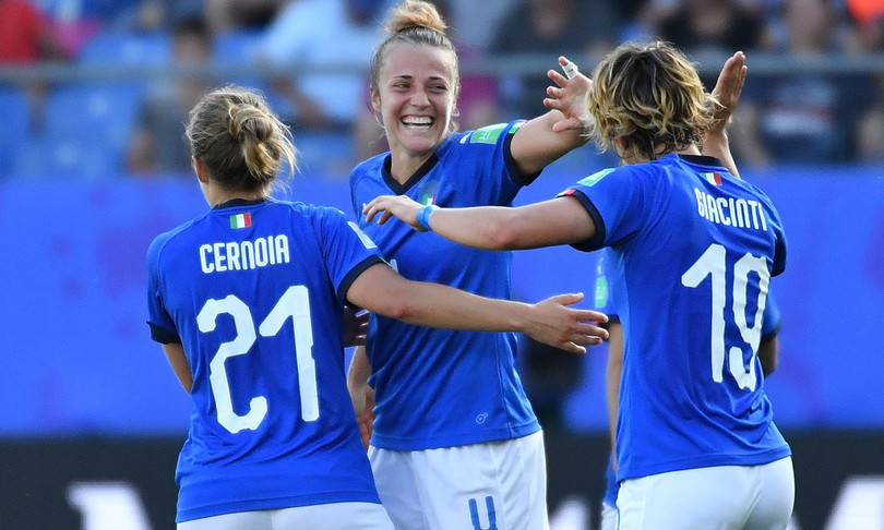 sentenza allenatore Novese calcio femminile omofobia