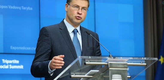 "L'instabilità politica dell'Italia non fermi il Recovery", avverte Dombrovskis