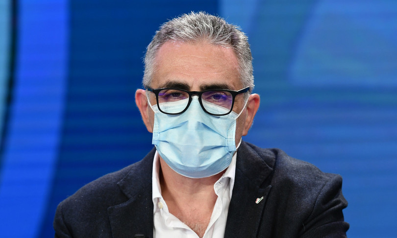 covid pregliasco vaccini estate