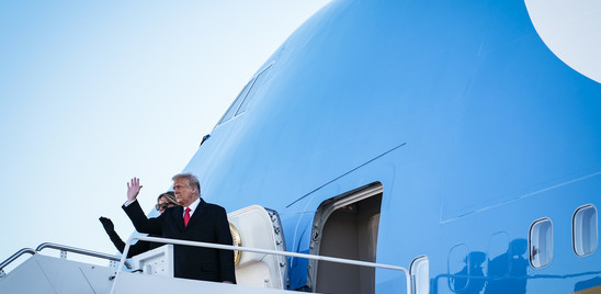 L' "Arrivederci" di Trump e il "Buona fortuna" a Biden