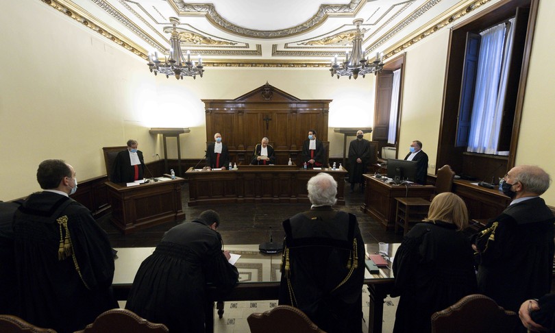 Vaticano condanna Caloia Liuzzo per svendita immobili Ior