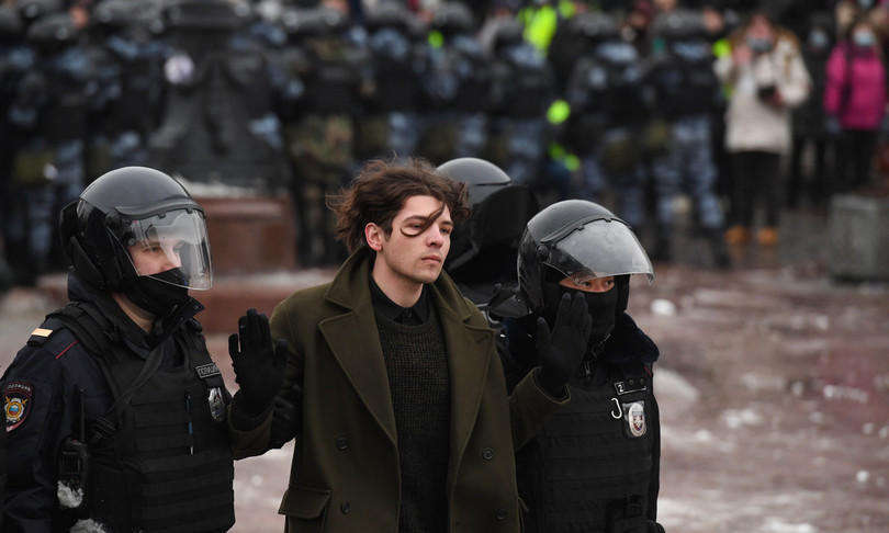aleksei navalny proteste russia arresti