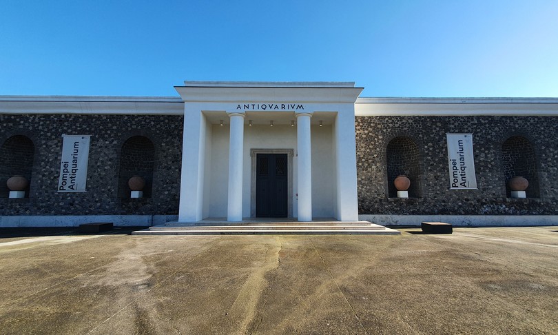 pompei esposti calchi antiquarium