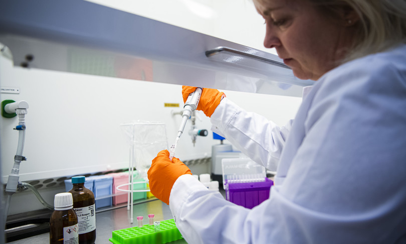 cocktail anticorpi Regeneron riduce meta rischio contrarre Covid