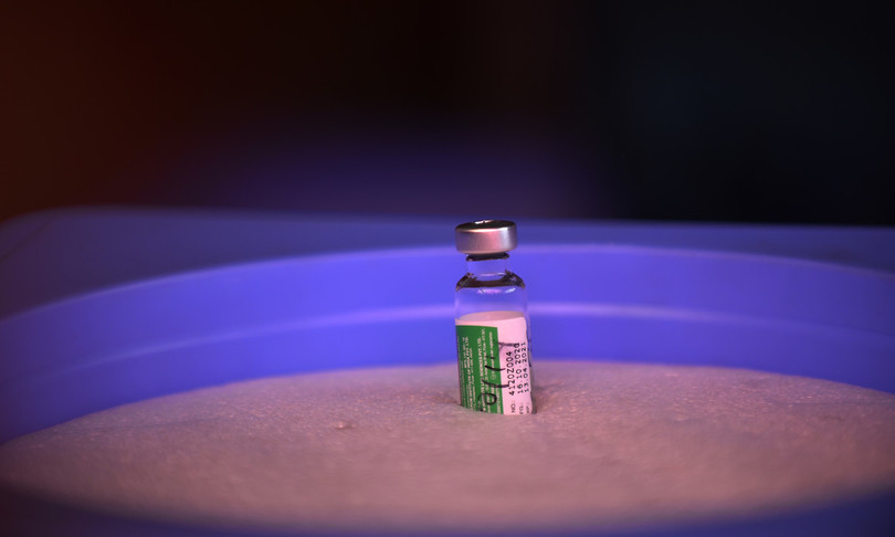 covid vaccino ue vuole dosi astrazeneca prodotte gran bretagna