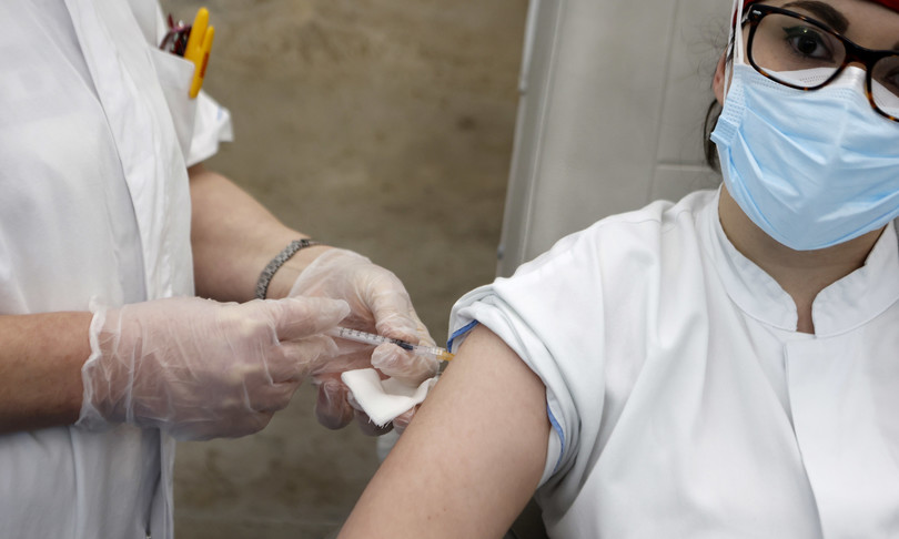 piano vaccini aggiornato mese per mese accordo regioni